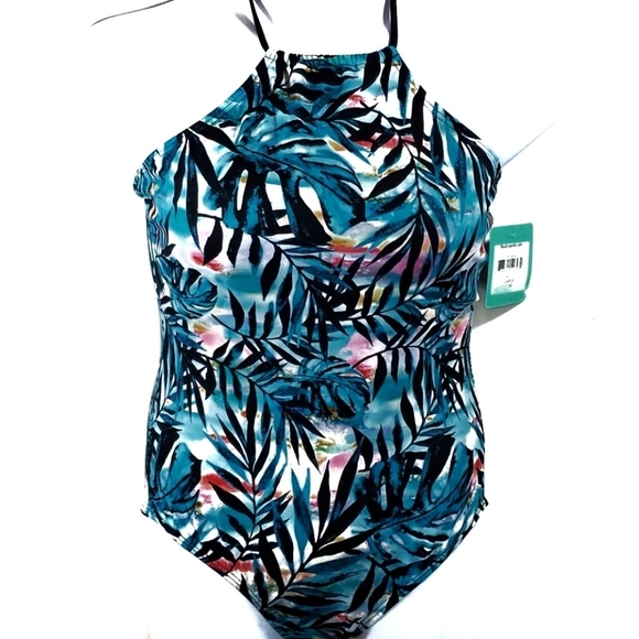 Reel Legends Other - Reels floral print suit
